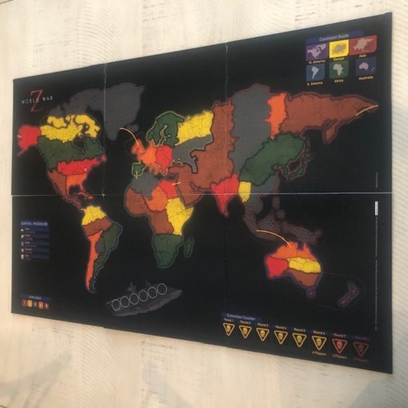 University Games World War Z The Game - Picture 2 of 6